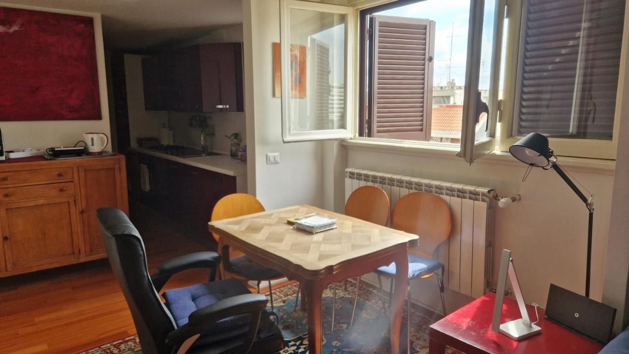 Appartamento Casa Di Libri - Delizioso A 10 Min Da Trastevere